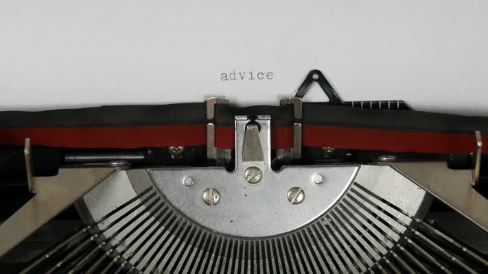 502_Advice_drehen_Schreibmaschine